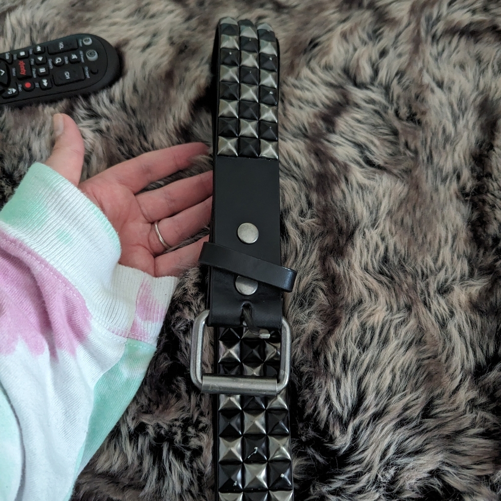 Hot topic belt